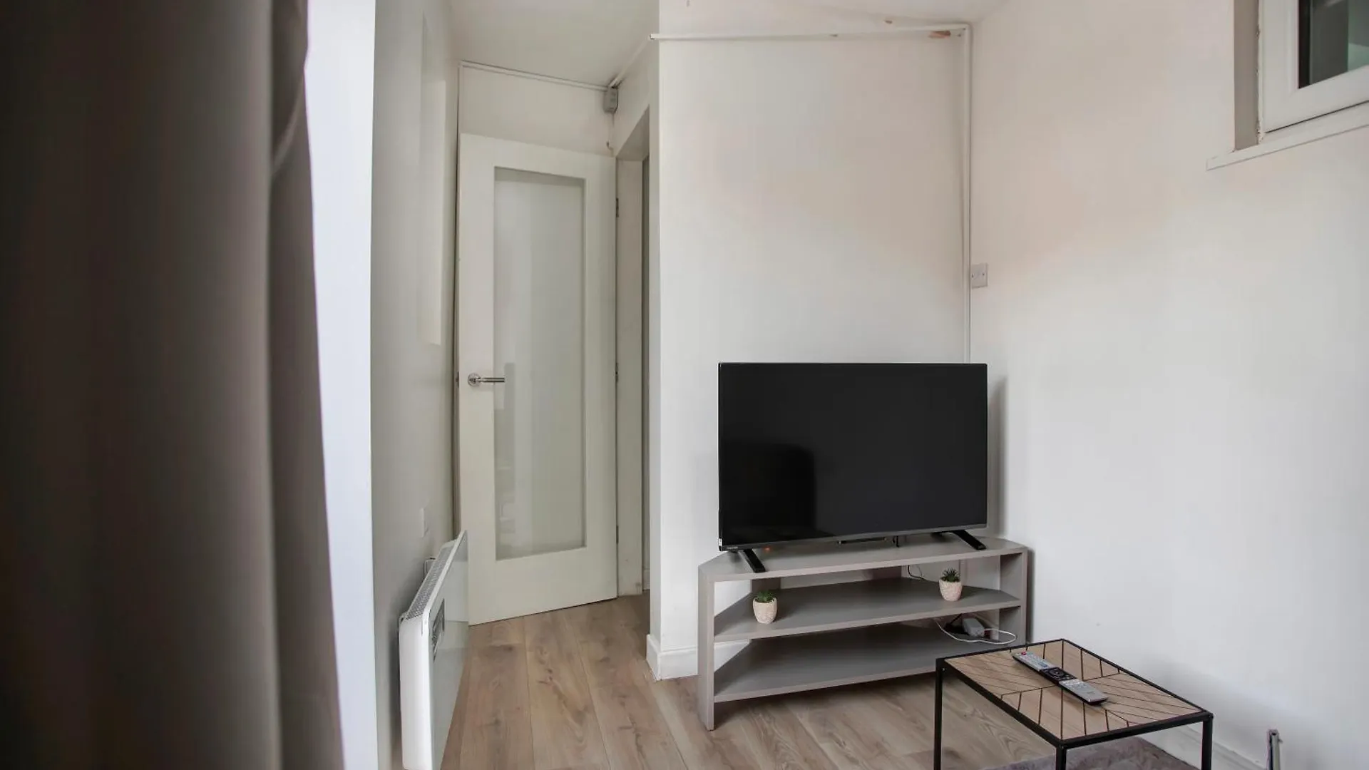 Cozy 3-Bed House Near Lcy & Excel Ideal For Groups & Families London 0*,  Storbritannien