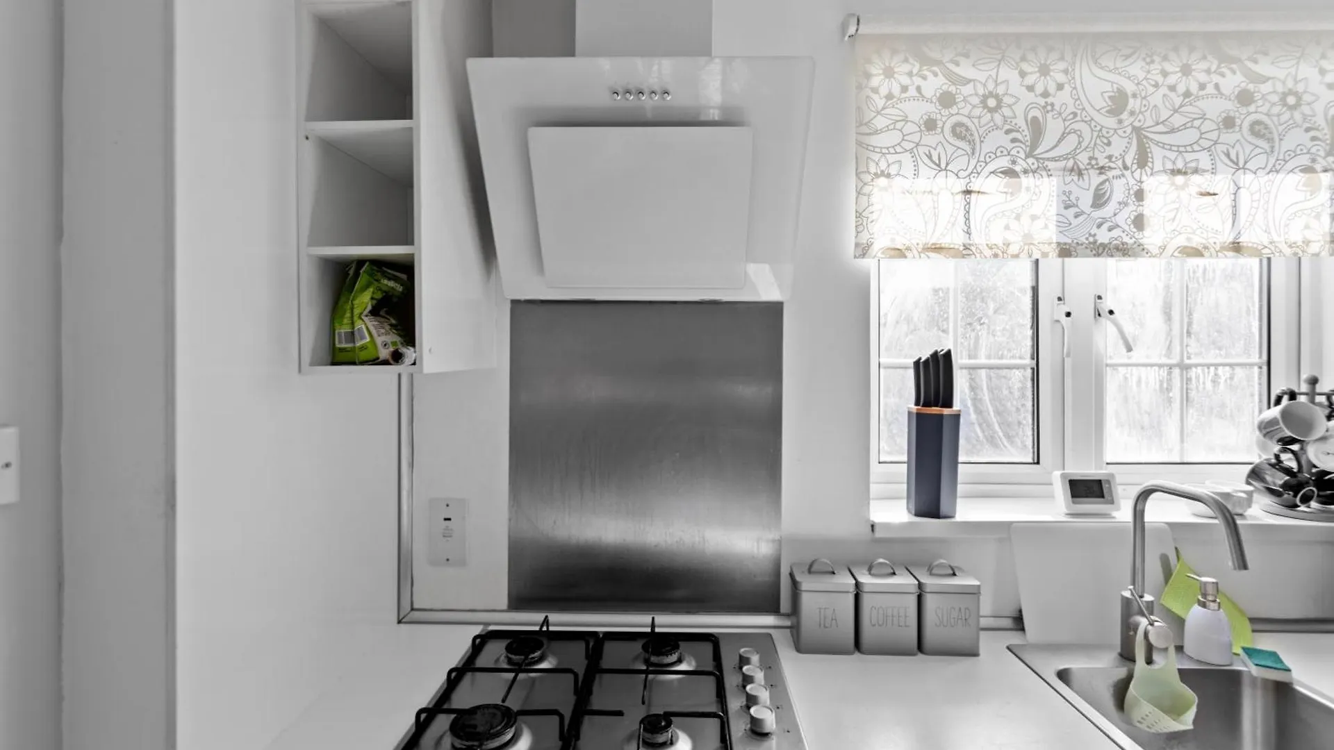 Cozy 3-Bed House Near Lcy & Excel Ideal For Groups & Families London
